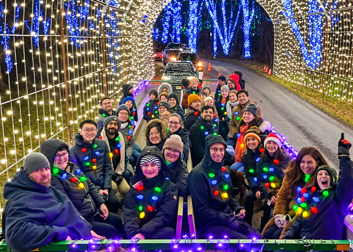 wagon ride through shady brook farm holiday light show