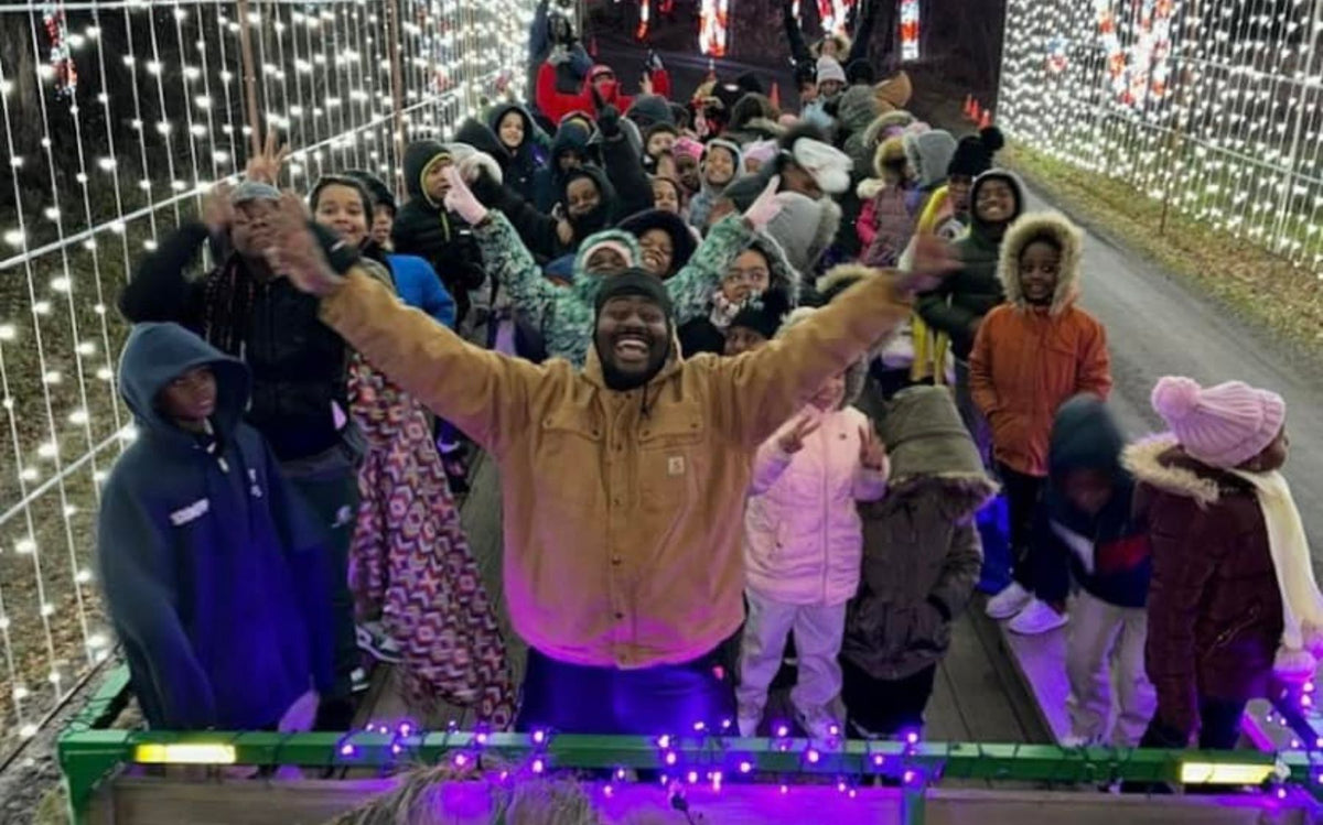 Holiday Light Show Wagon Rides